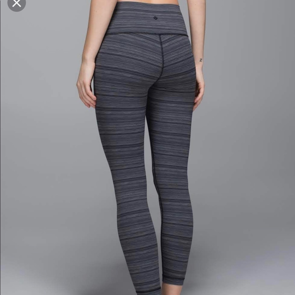 Lululemon High Times, Cyber Stripe Deep Coal Black